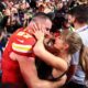 El beso de la victoria, Taylor Swift y Travis Kelce en el Super Bowl LVIII